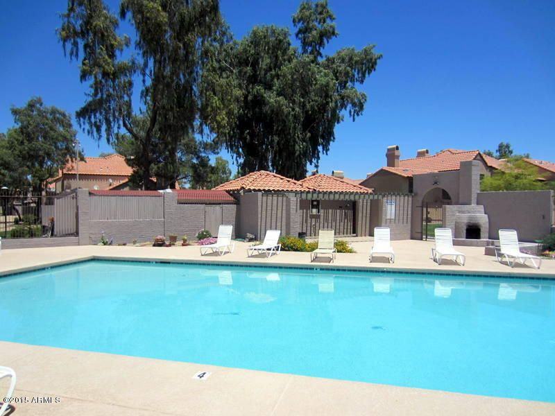 4601 N 102Nd Ave - Photo 3 of 24