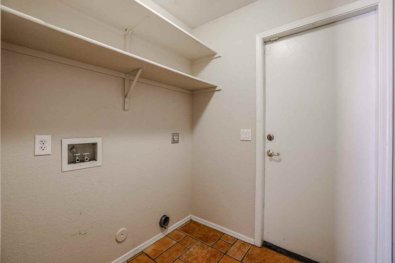 5375 N 87th Ave - Photo 6 of 26