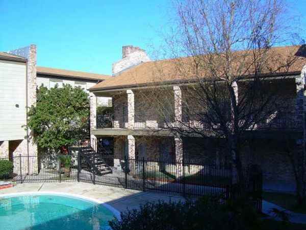 294 Wright Ave - Photo 3 of 5