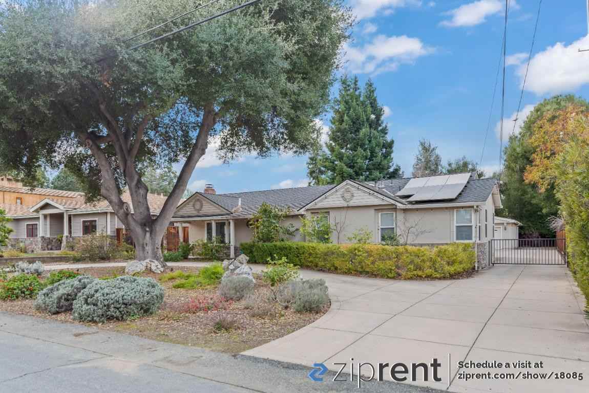 1342 Holly Ave - Photo 2 of 33