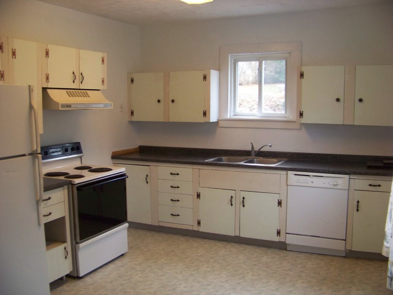 50 Winthrop Street - Photo 2 of 9