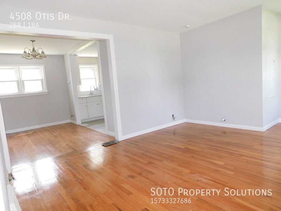 4508 Otis Dr - Photo 2 of 12