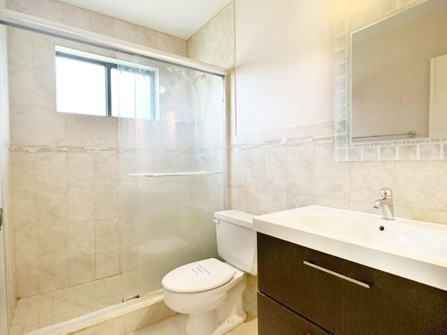 924 Southwest 9th Street Circle #206 - Photo 4 of 4