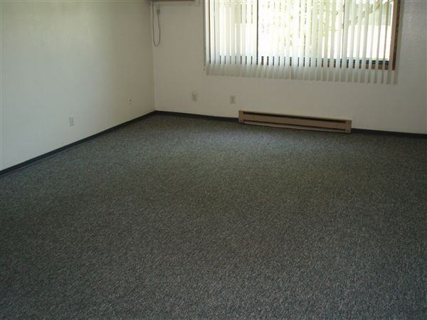 University Heights Apartments - Photo 2 of 10