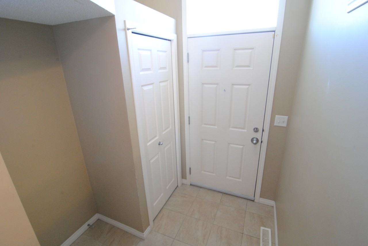 2 bed 2.5 bath townhouse with Double Garage in Terwillegar