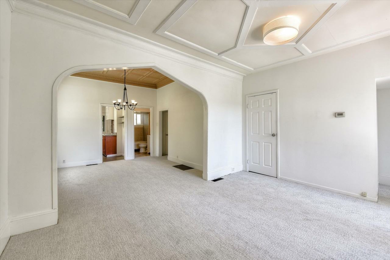 58 Monterey Blvd - Photo 3 of 16
