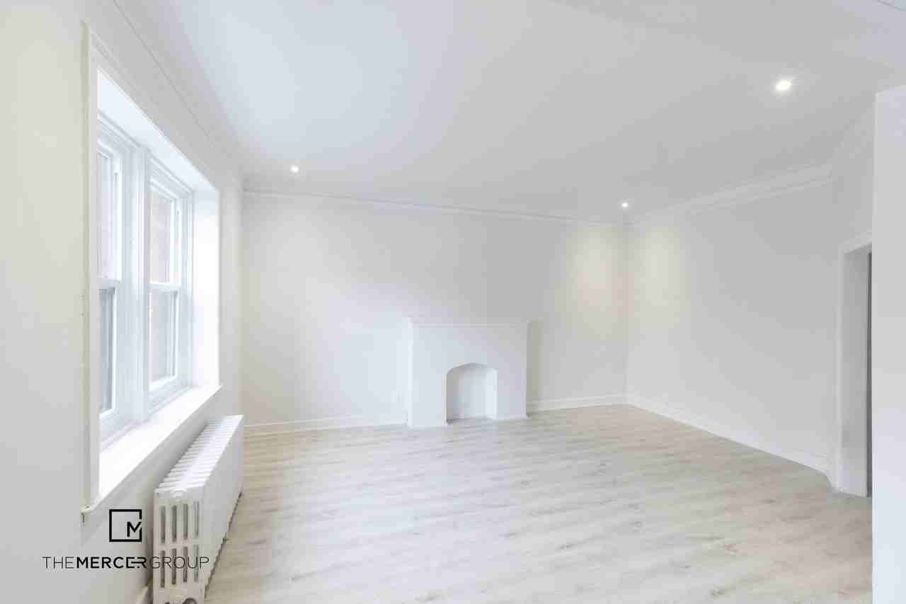 5550 Chemin de la Côte Saint Luc ##7 - Photo 5 of 7