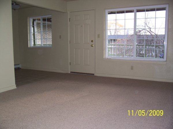 Perry Square Apartments - Photo 2 of 7