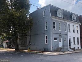 featured image of 600 N Pershing Ave #1R