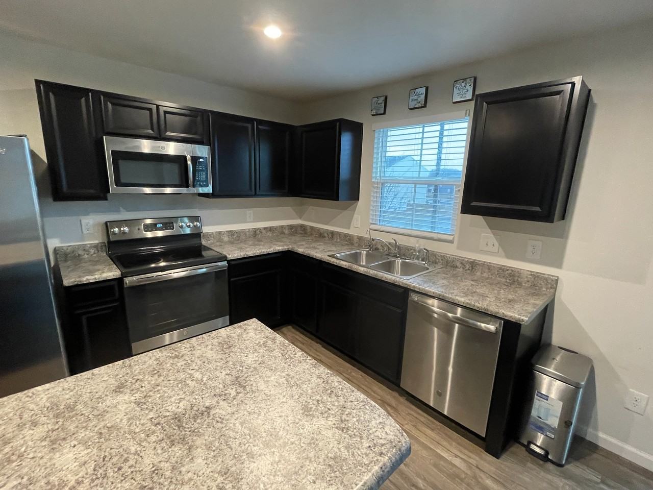 1203 Bent Willow Dr - Photo 5 of 32
