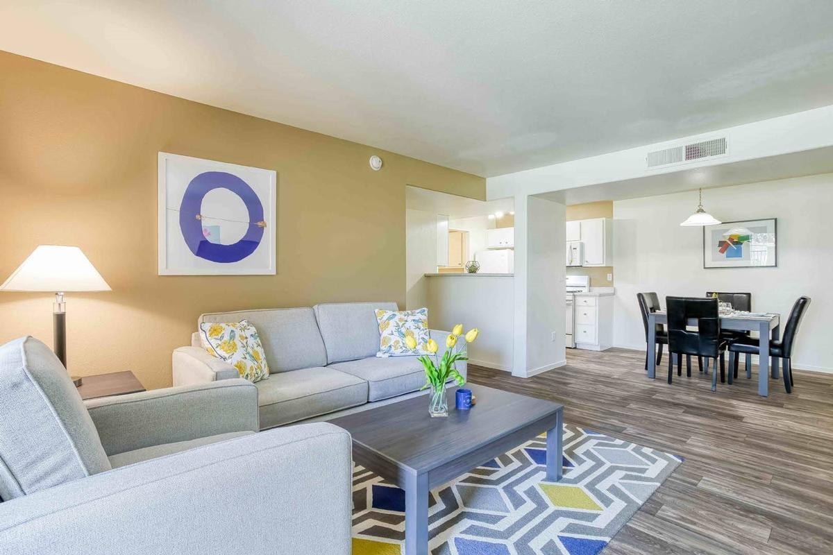 9405 S Eastern Ave - Photo 4 of 34