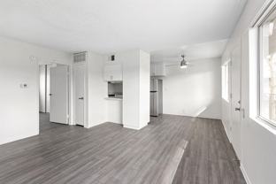 425 16th St - Photo 1 of 1