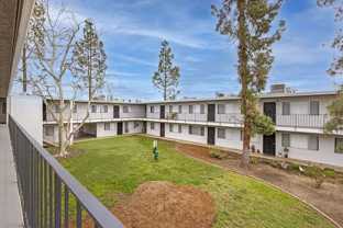 425 16th St - Photo 1 of 1