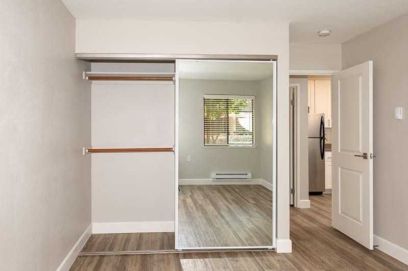 400 Longbrook Way - Photo 5 of 24