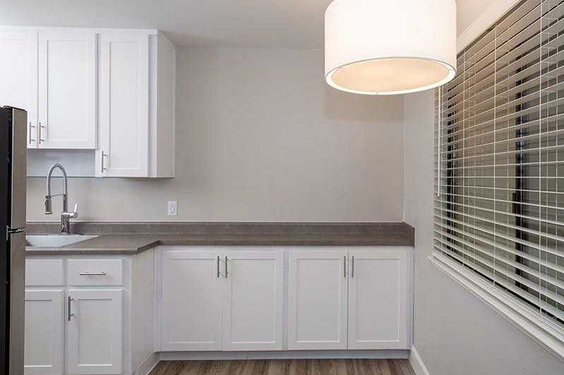 400 Longbrook Way - Photo 7 of 24