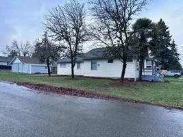 featured image of 1391 Sw Brown St