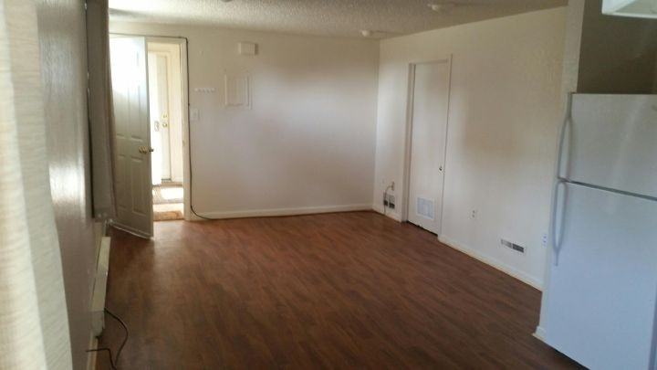 514 1/2 Avenue E - Photo 3 of 3