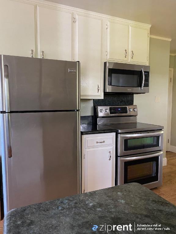 658 Barneson Ave - Photo 3 of 25