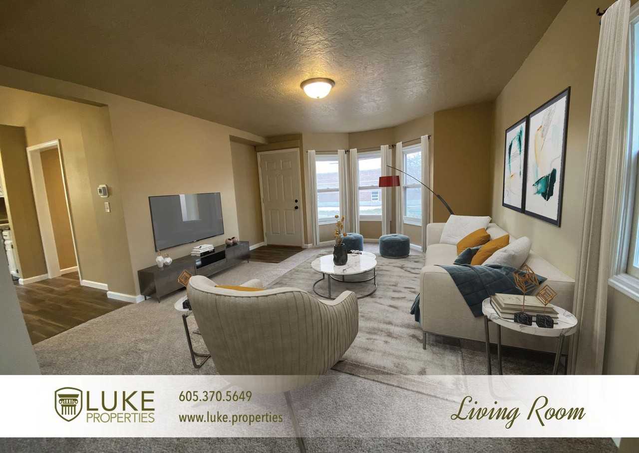 424 N Weber Ave - Photo 2 of 12