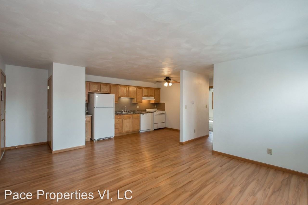 204/208 Main St - Photo 2 of 12