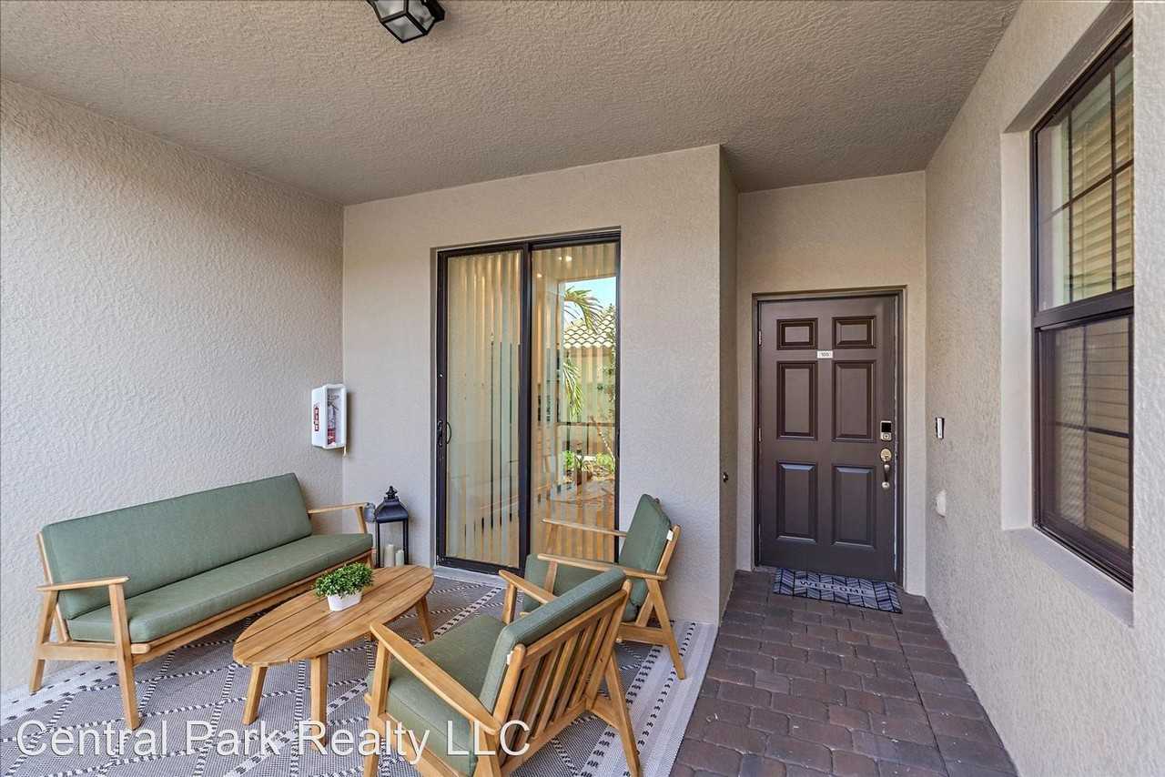 5685 Palmer Cir #105 - Photo 3 of 38