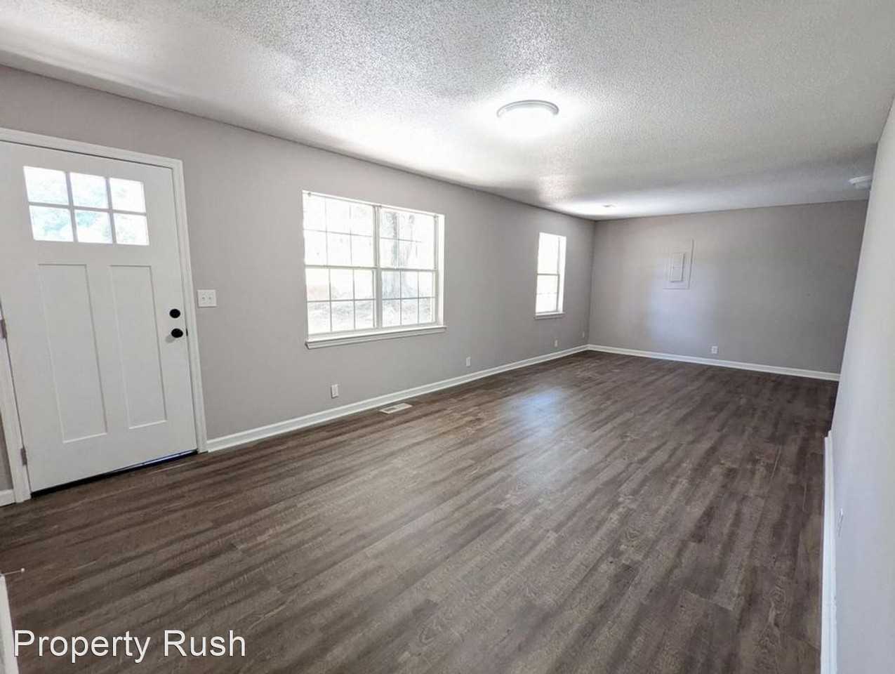 1326 Fernwood Dr - Photo 2 of 17