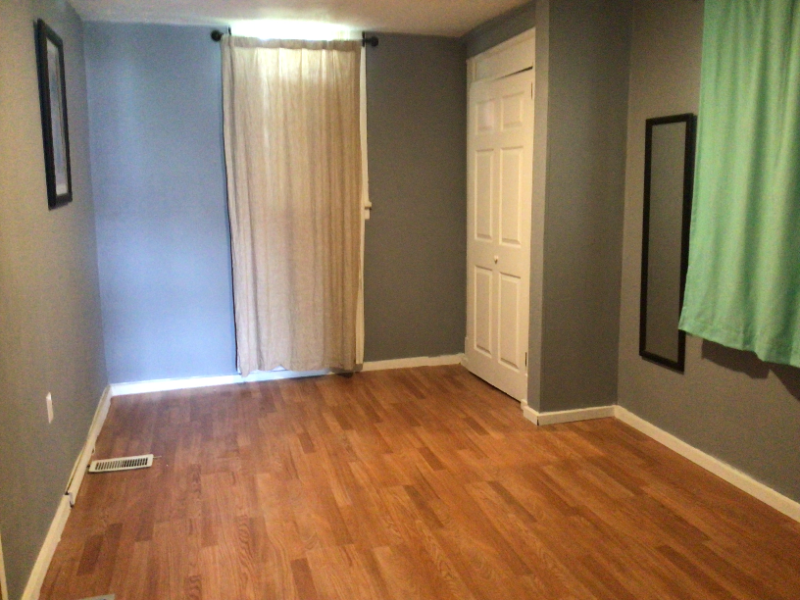 1252 Kenneth Ave #1 - Photo 5 of 9
