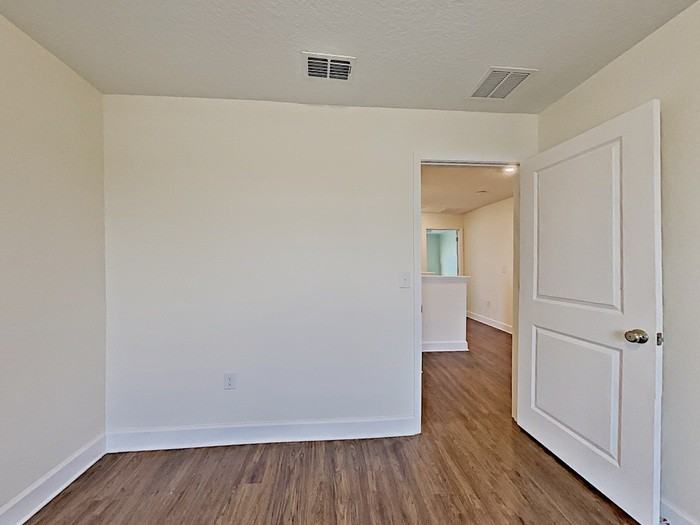 33817 Night Lily Dr - Photo 2 of 3