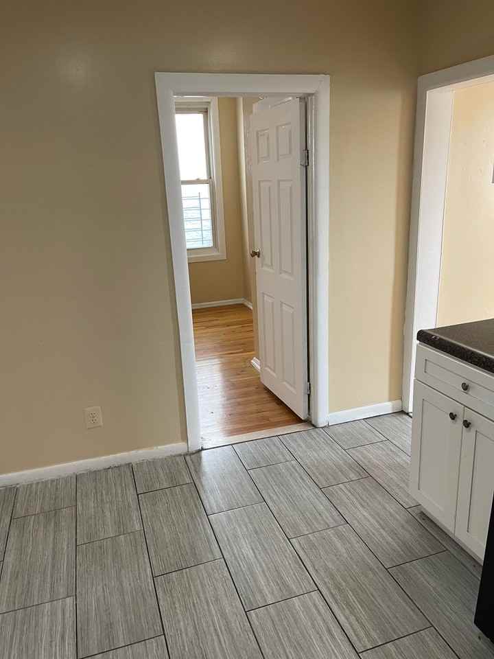 780 E 214th St #2 - Photo 2 of 9