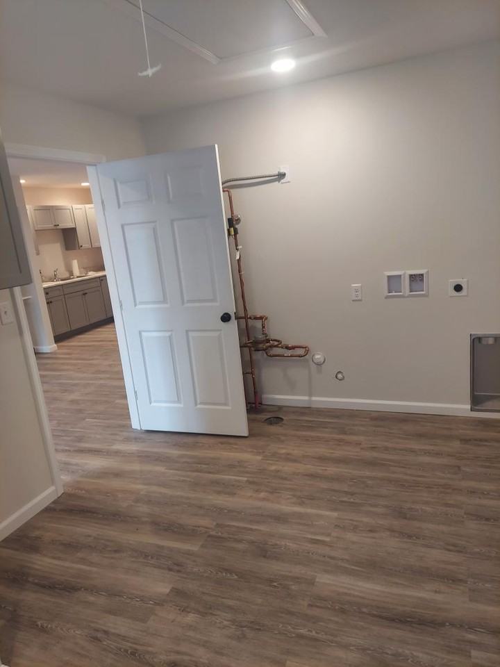 1307 Elm St - Photo 3 of 7