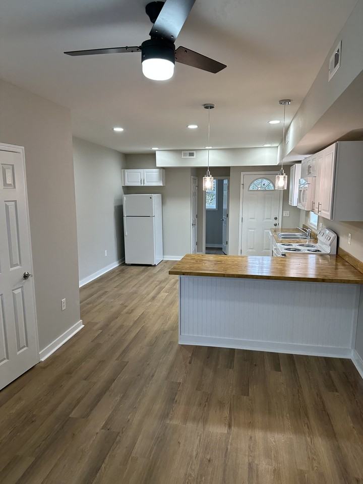 2414 Marion Mashore St #2414 - Photo 3 of 28