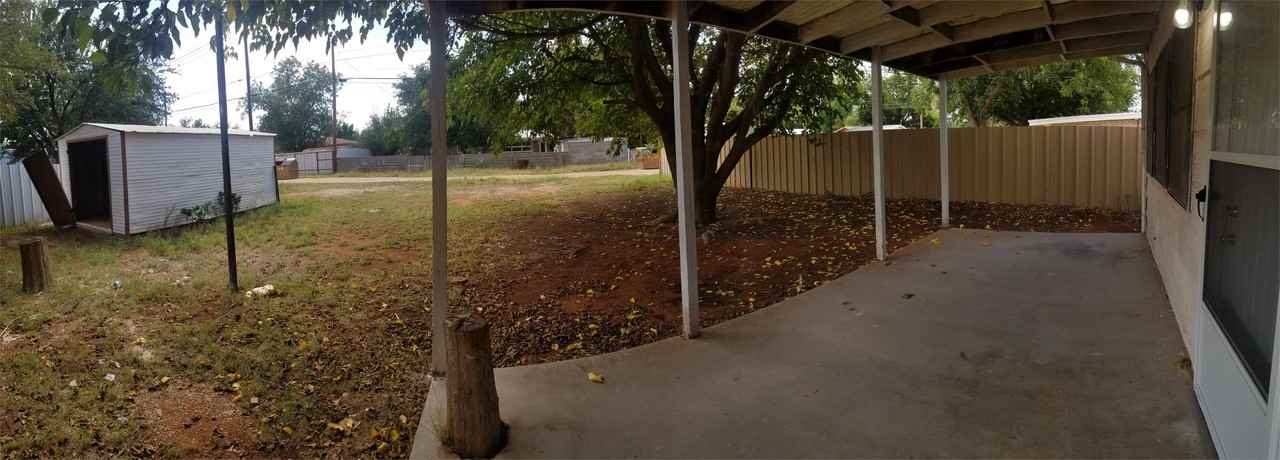 809 Nw 10th St #1 - Photo 3 of 20