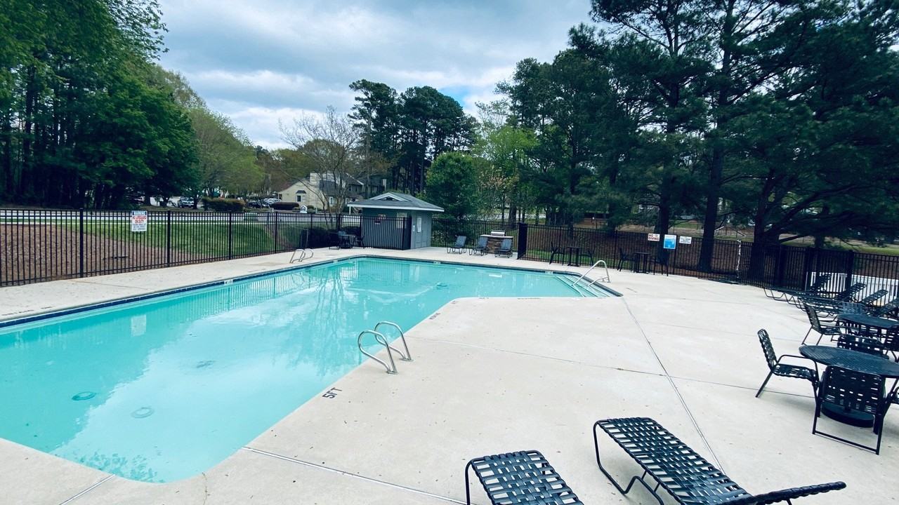 Pine Winds - Photo 2 of 17