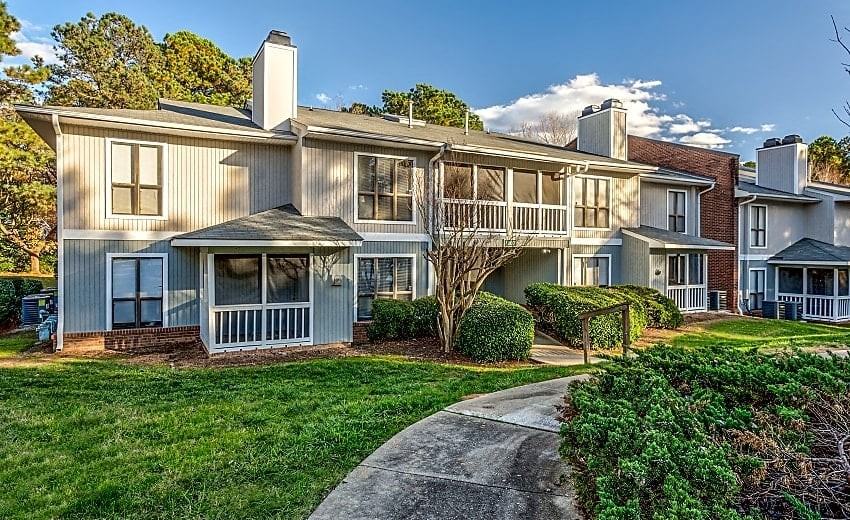 Pine Winds - Photo 3 of 17