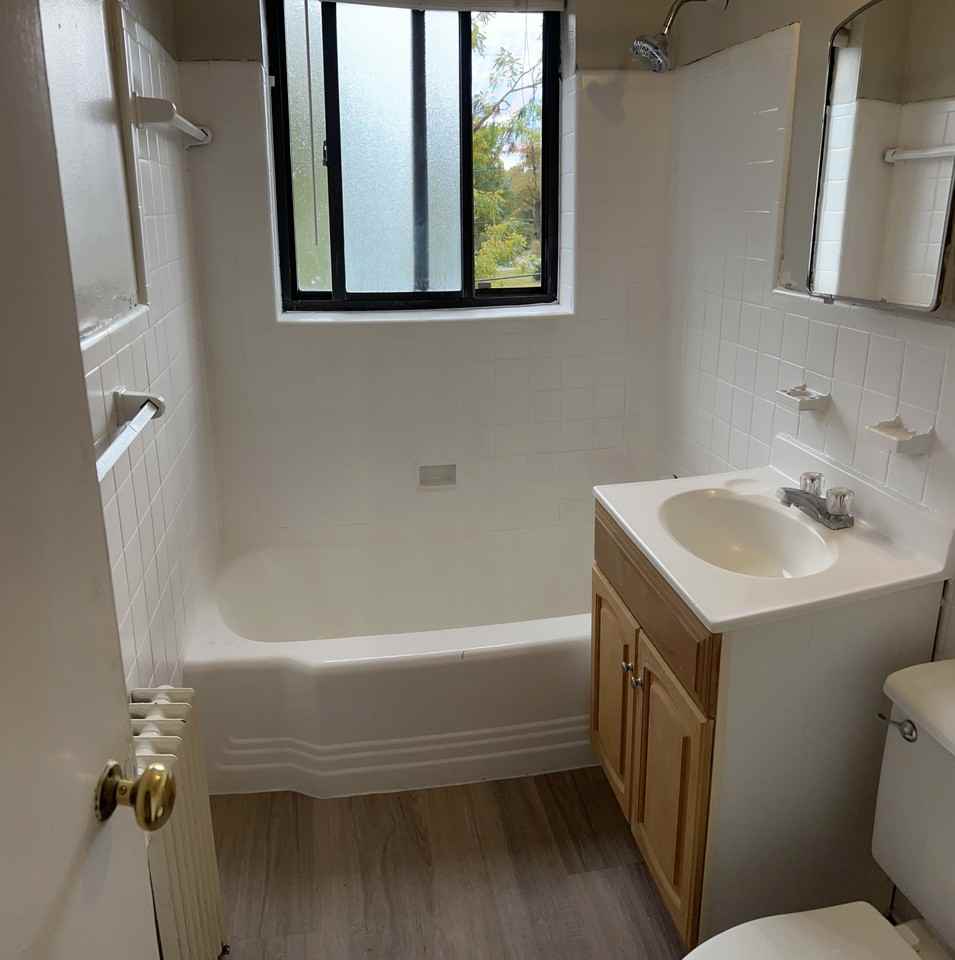 University Gardens - Photo 2 of 10