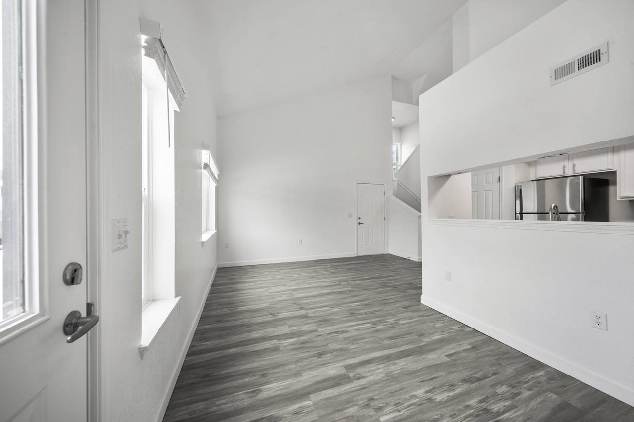 Liberty Village - Photo 5 of 20