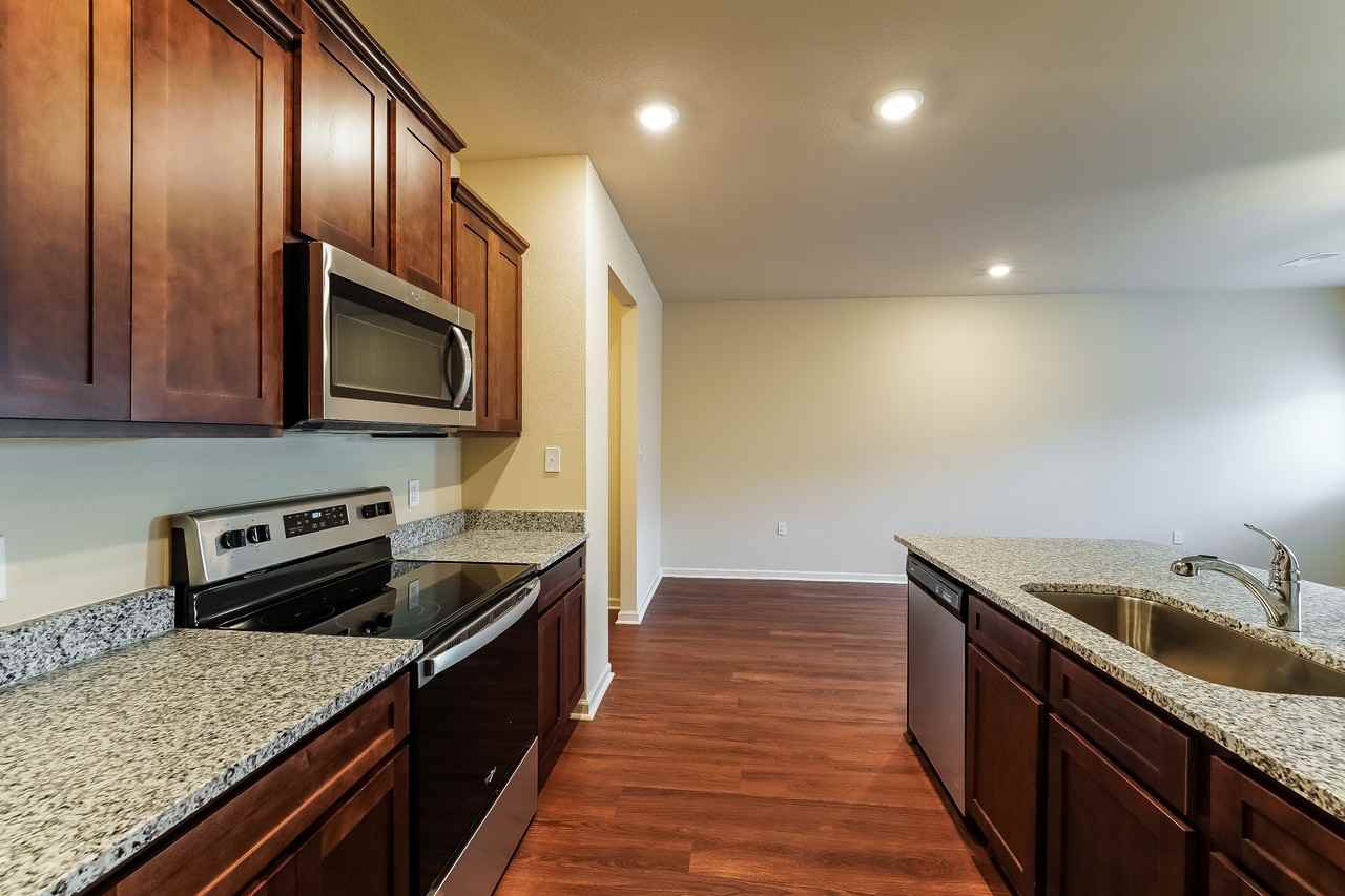 6109 Rainbow Row - Photo 6 of 15