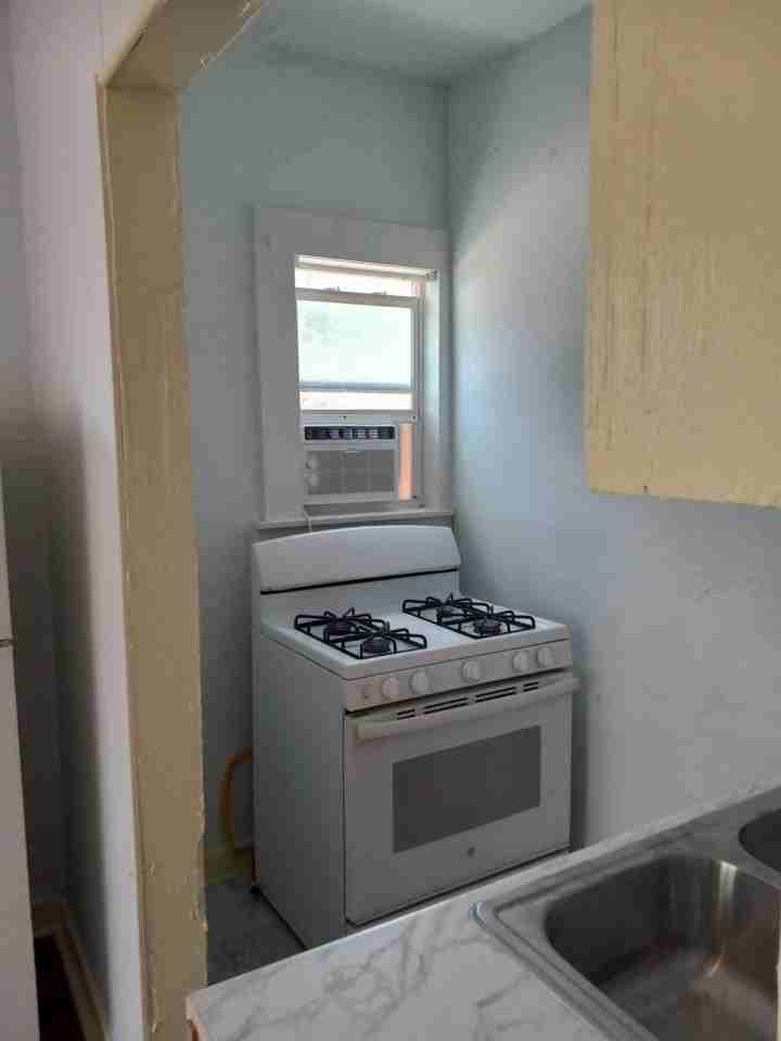 9714 9714 Heidelberg StreetUnit 1 - Photo 2 of 7