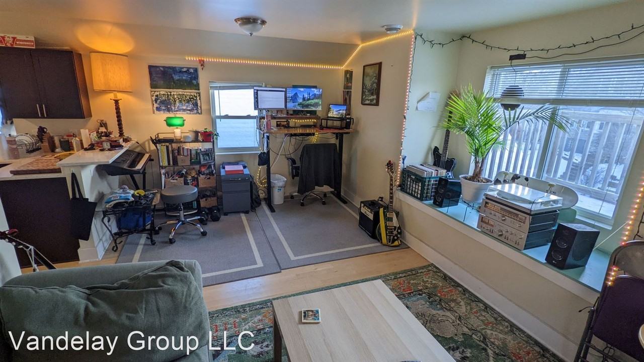 2536 N Fratney St Apartments in Riverwest, Milwaukee, WI 53212 Zumper