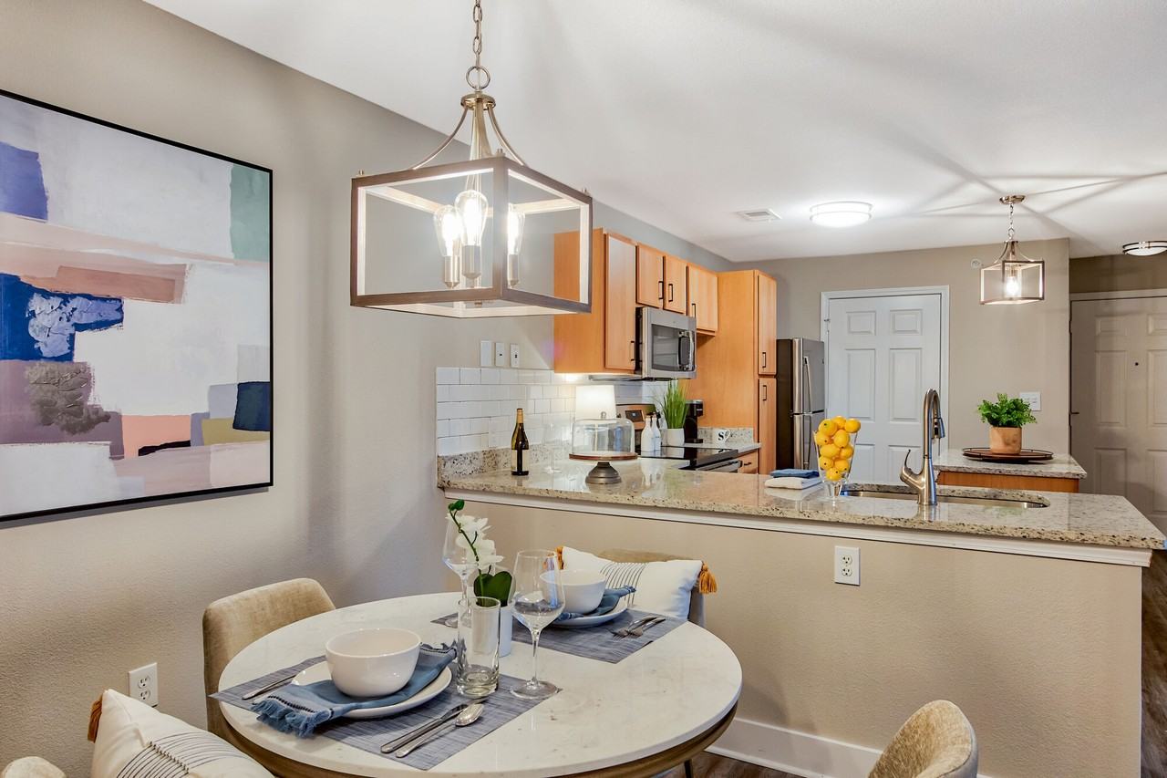 The Legends on the Park - Photo 6 of 32