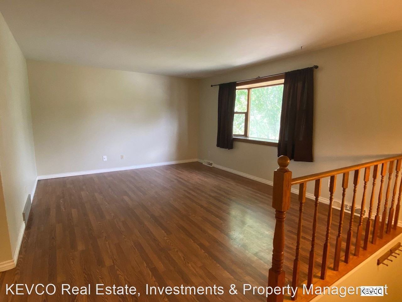 308 Briarwood Rd - Photo 2 of 12