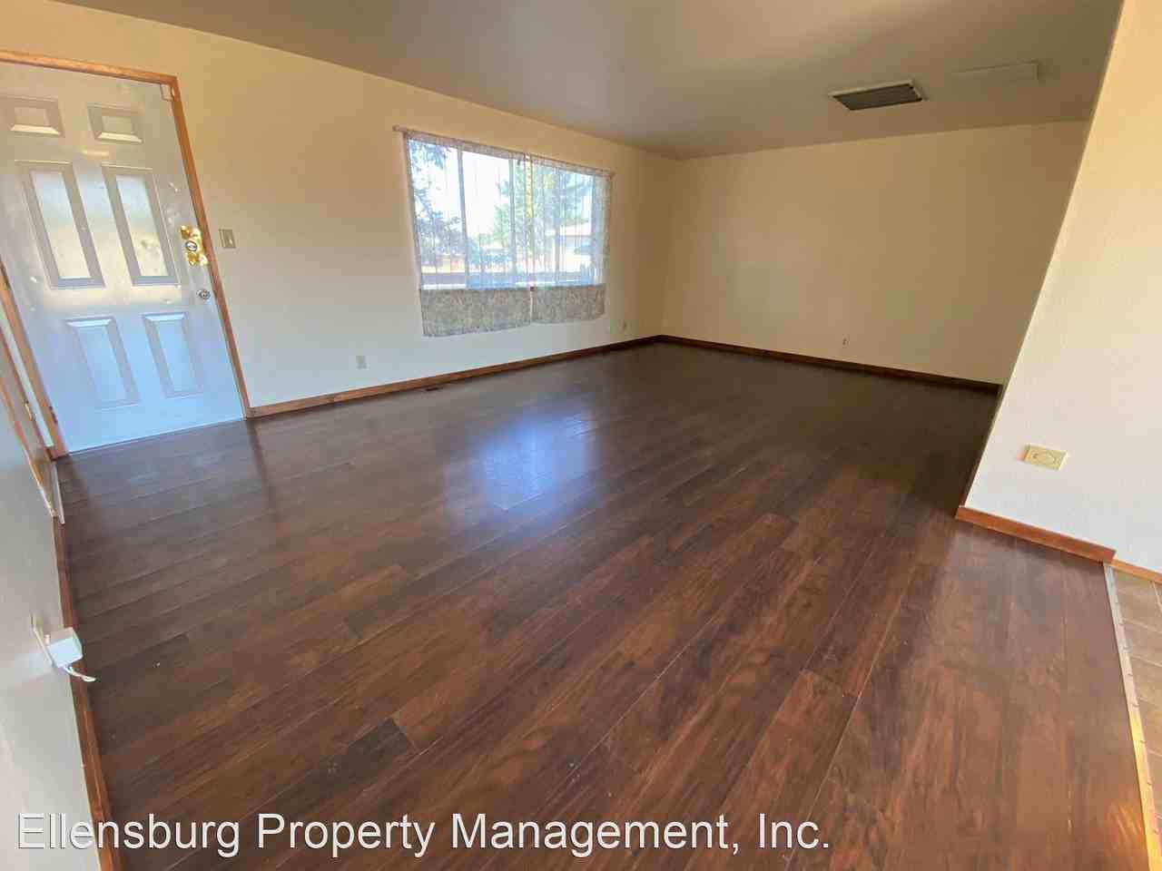 907 E Acacia Ln - Photo 2 of 28