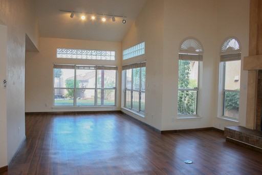 1223 Monte Verde Dr NE - Photo 2 of 22