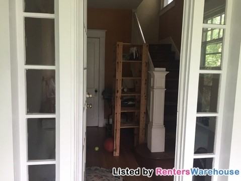 338 Winston Ave - Photo 2 of 15