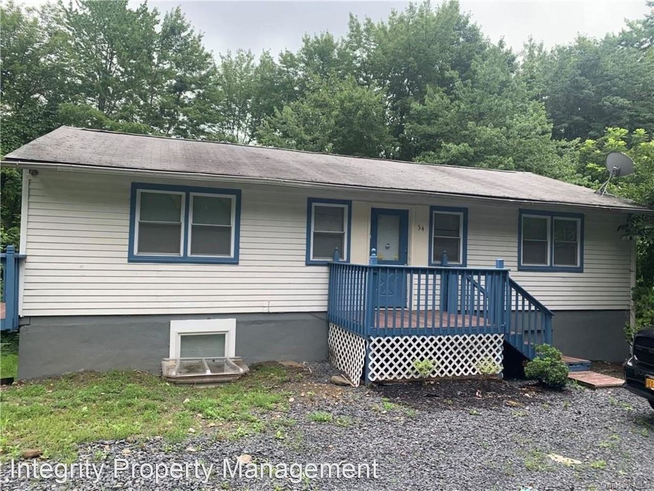 54 Krystal Lane - Photo 2 of 2