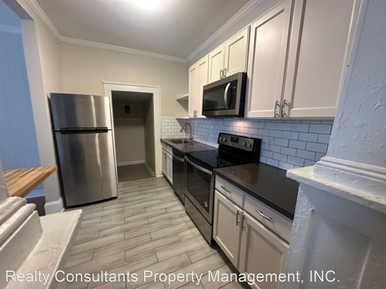 Convenient to almost everything! - Photo 3 of 23