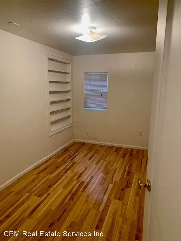 2360, 2362 & 2364 Redwood Ave - Photo 2 of 7