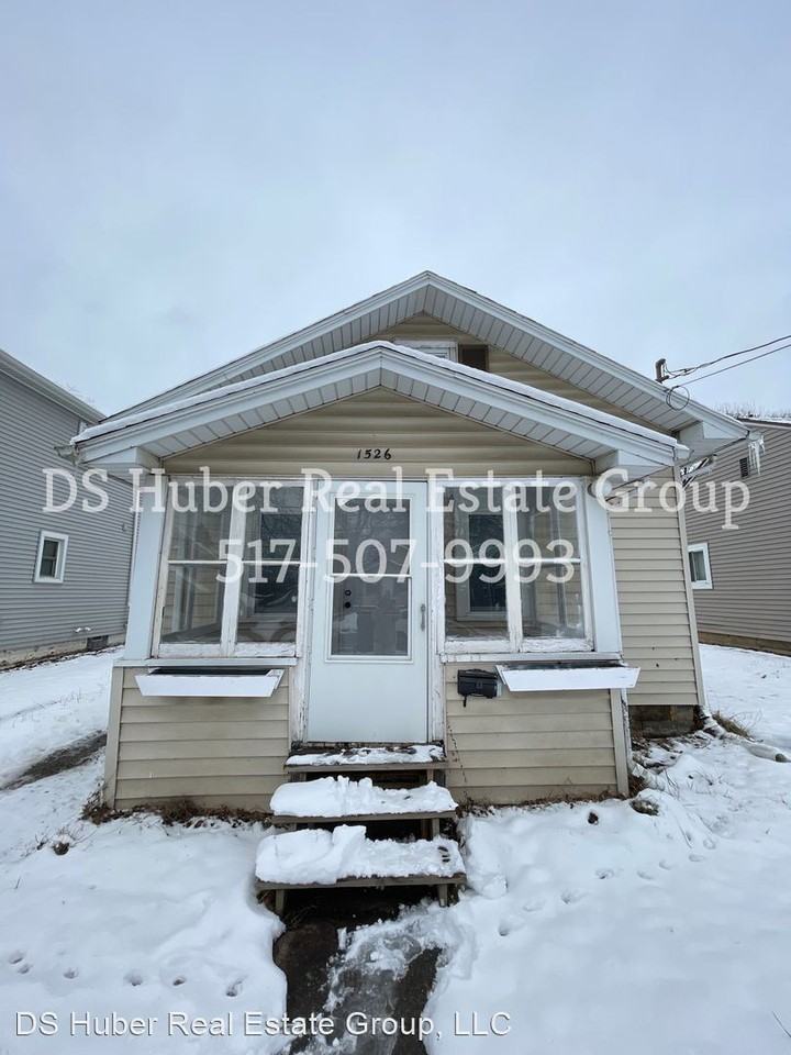 1526 Redwood St - Photo 2 of 11