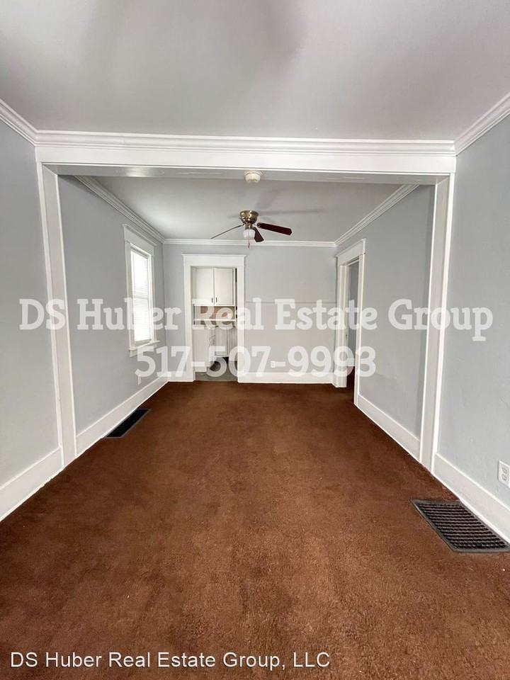 1526 Redwood St - Photo 3 of 11