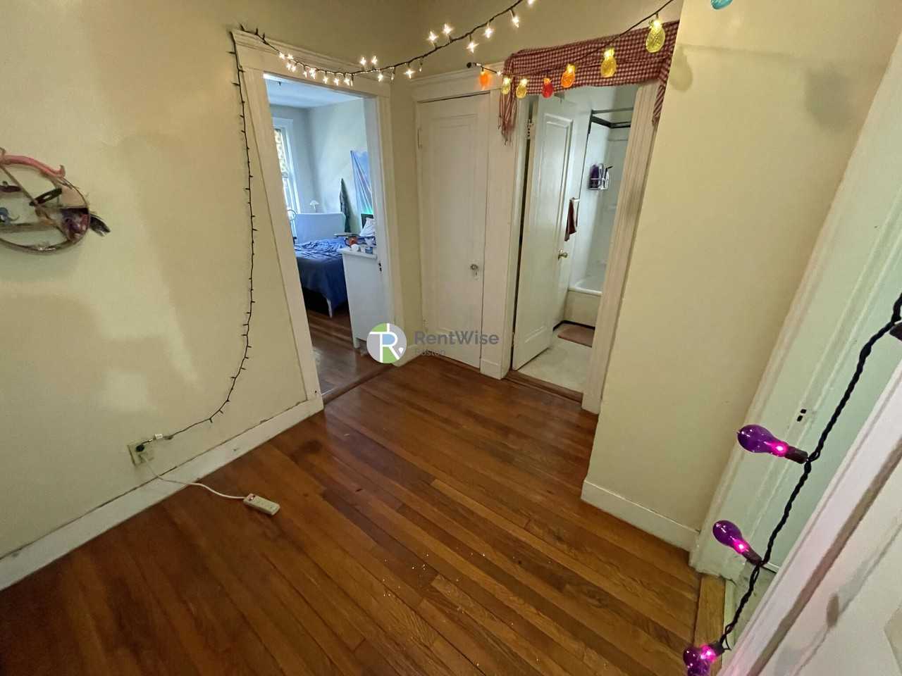 51 Linden St #6 - Photo 5 of 11